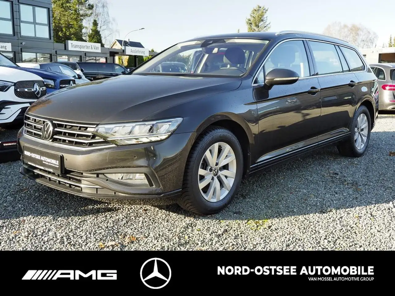 Volkswagen Passat Variant 1.5 TSI BUSINESS LED PDC NAVI DSG 6