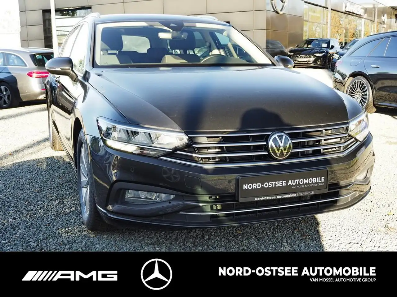 Volkswagen Passat Variant 1.5 TSI BUSINESS LED PDC NAVI DSG 3