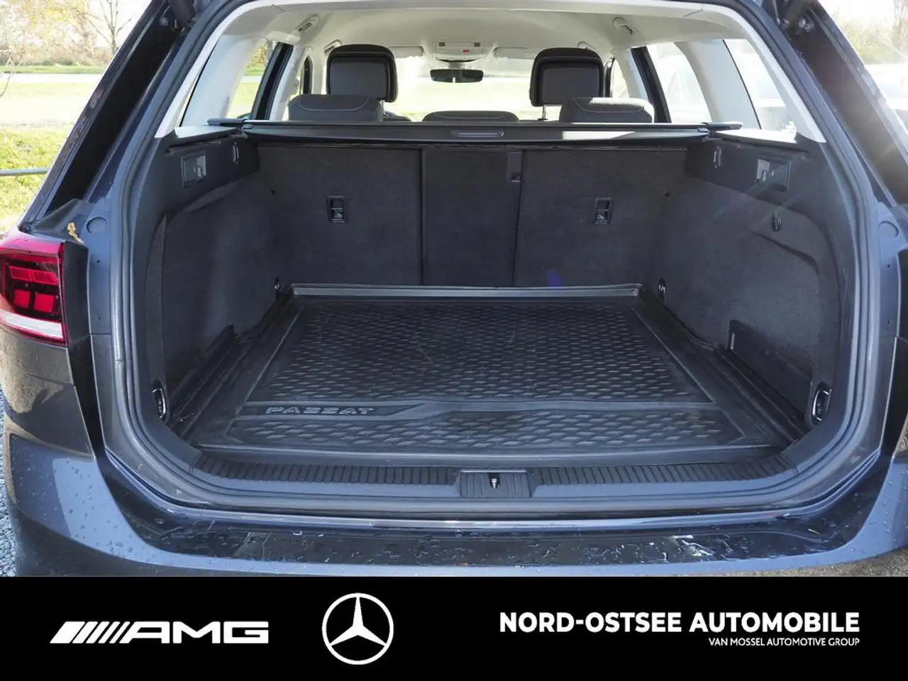 Volkswagen Passat Variant 1.5 TSI BUSINESS LED PDC NAVI DSG 13