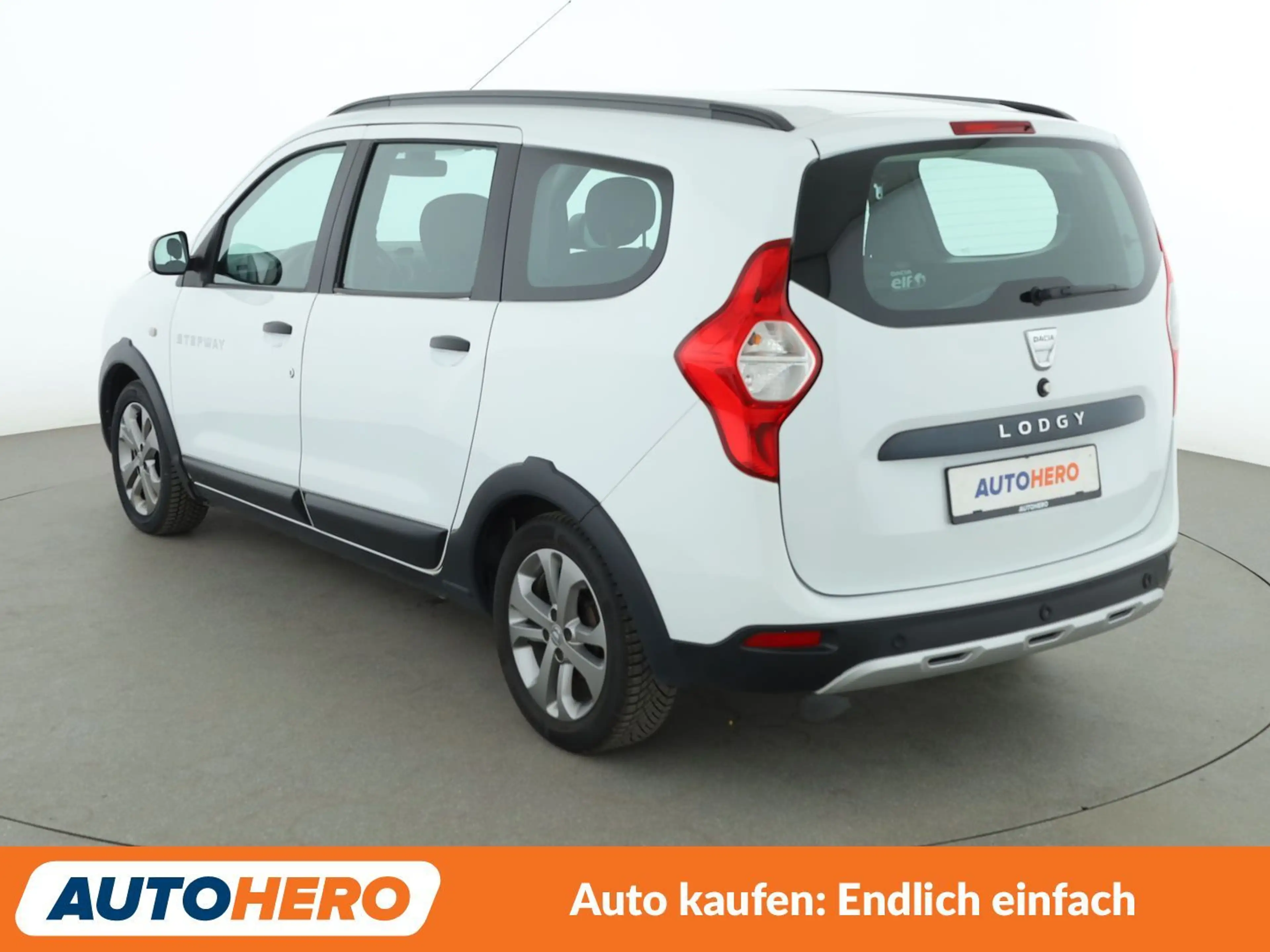 Dacia Lodgy 1.2 TCe Stepway *NAVI*TEMPO*PDC*SHZ*ALU*KLIMA* — photo 4