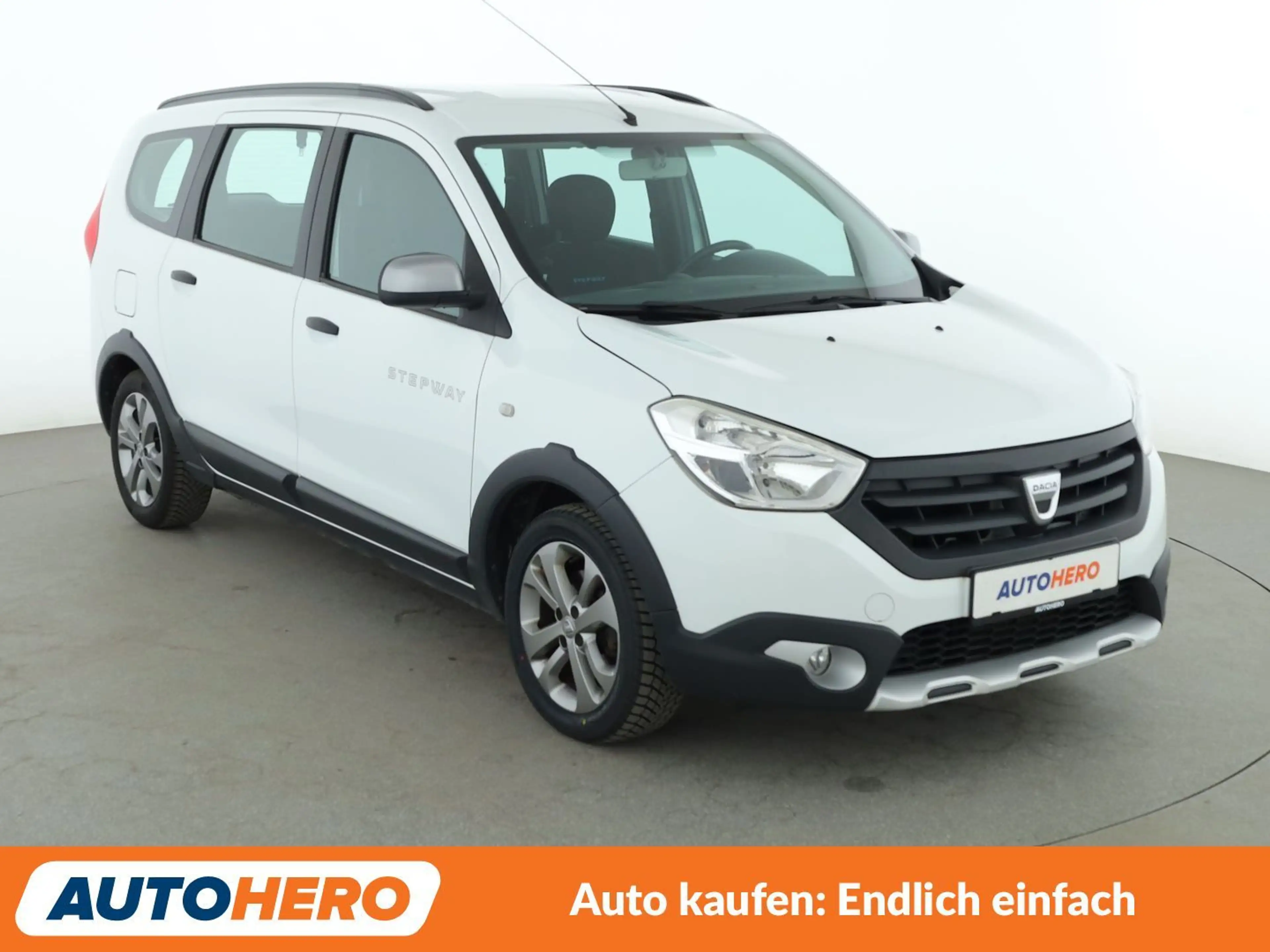 Dacia Lodgy 1.2 TCe Stepway *NAVI*TEMPO*PDC*SHZ*ALU*KLIMA* — photo 8