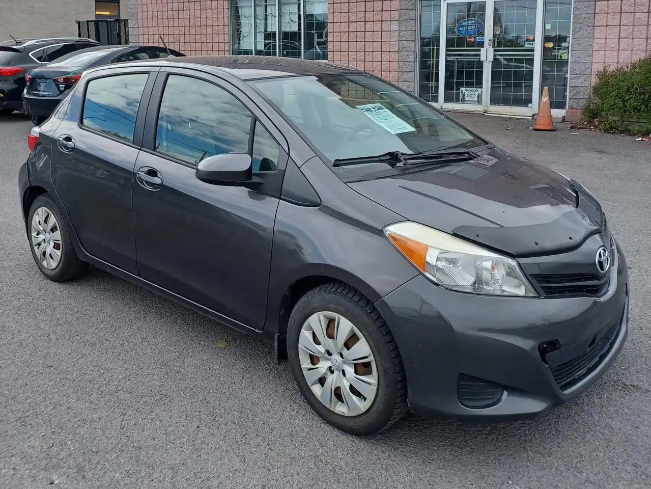 Toyota Yaris снимка Toyota Yaris