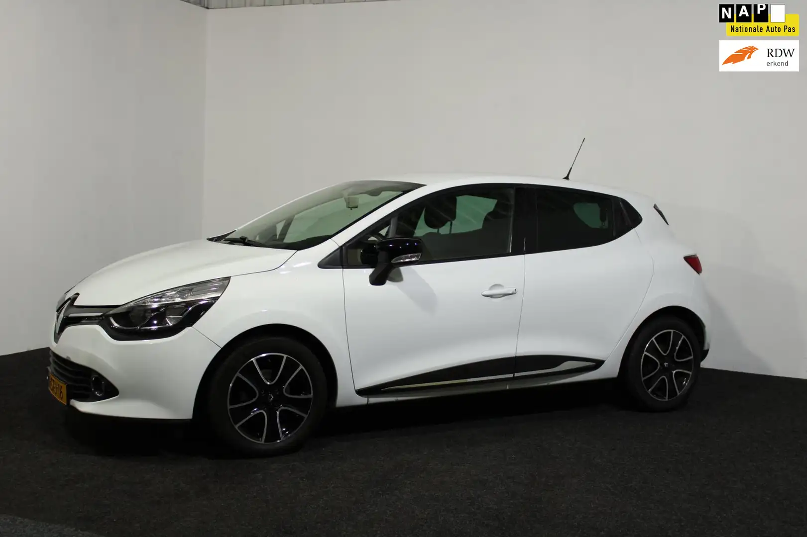 Renault Clio 0.9 TCe Expression 5-deurs|Cruise|LM velg|Scherm|B Blanc - 1