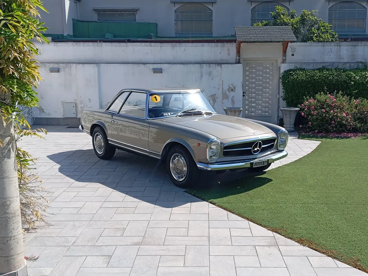 Mercedes-Benz SL 280, foto 11
