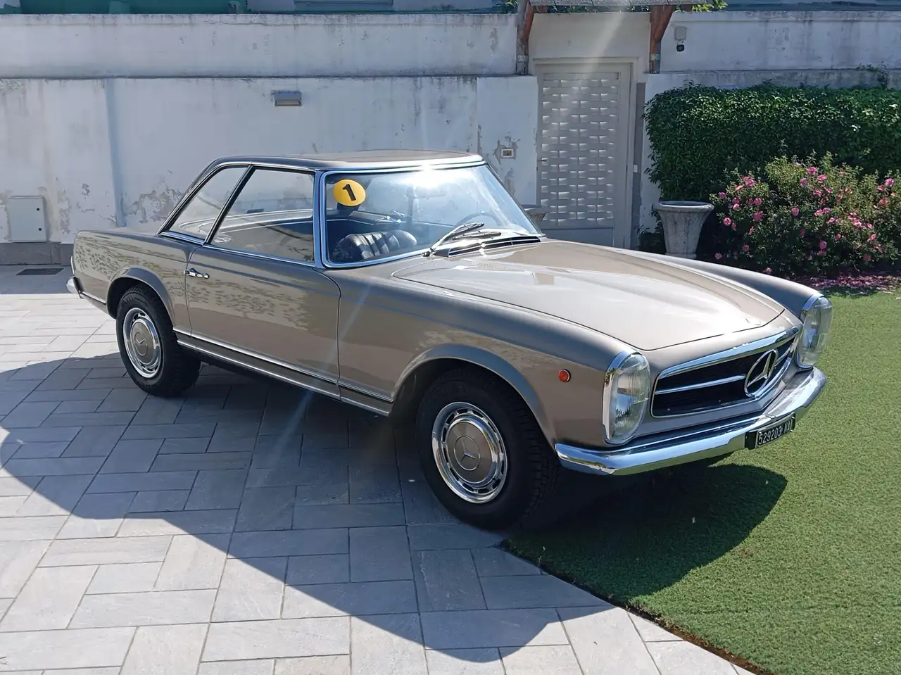 Mercedes-Benz SL 280, foto 4