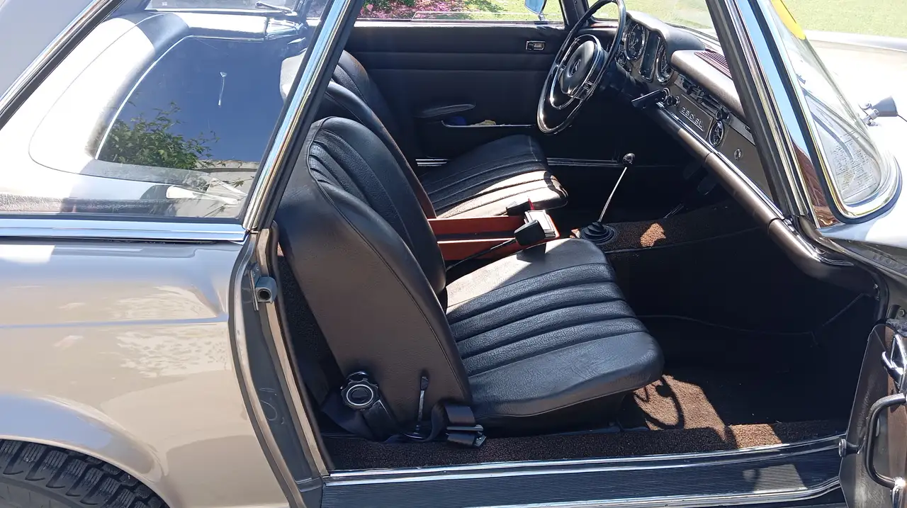 Mercedes-Benz SL 280, foto 12