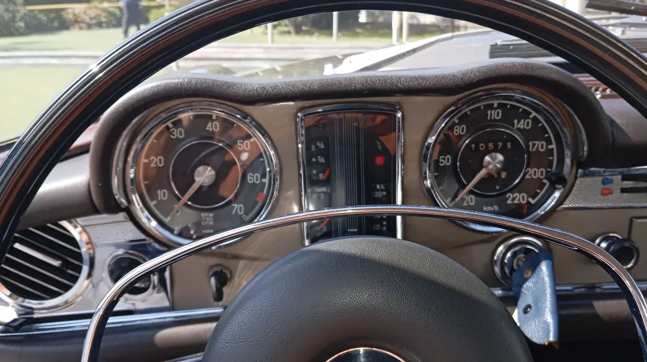 Mercedes-Benz SL 280, foto 7