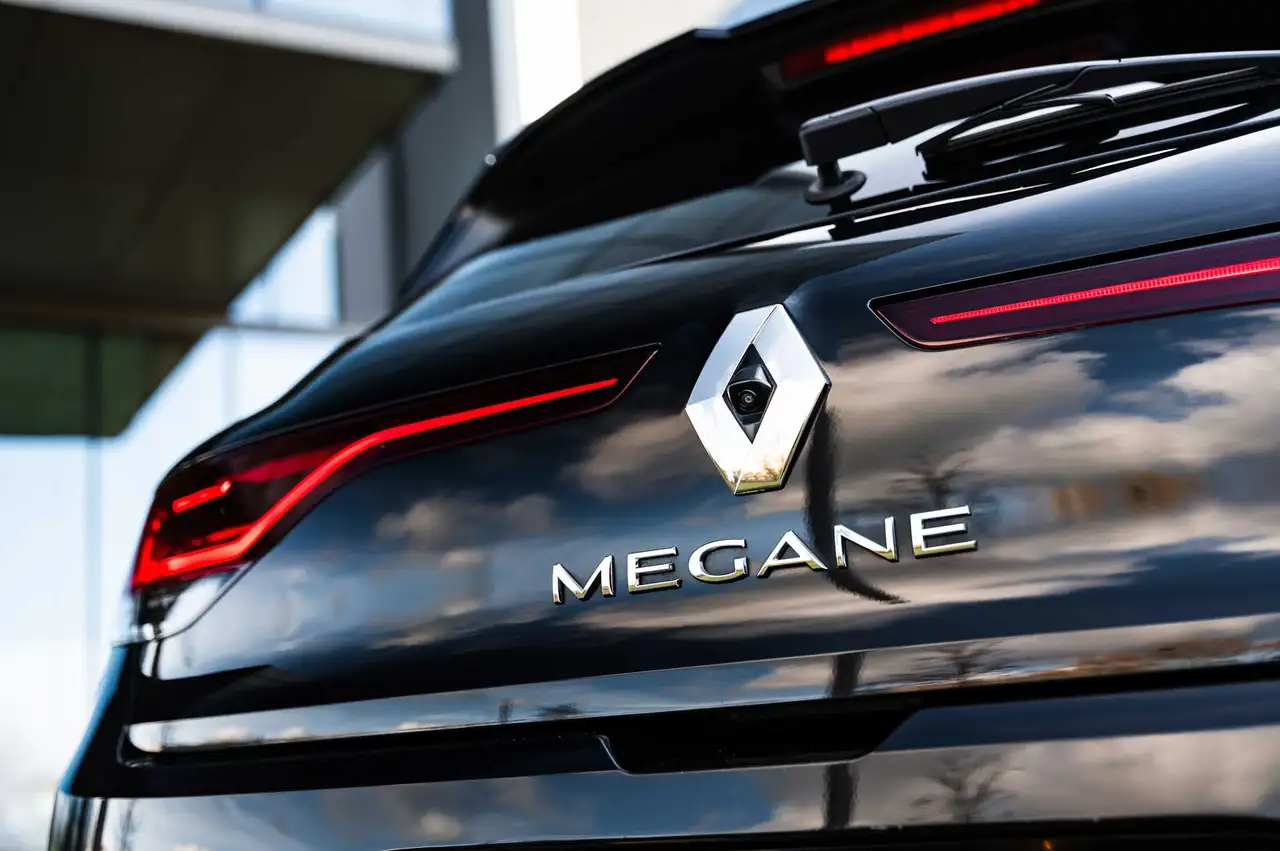 Renault Megane RS / ONLY 5.000 KM / CARBON / PANO ROOF / BELGIAN 6