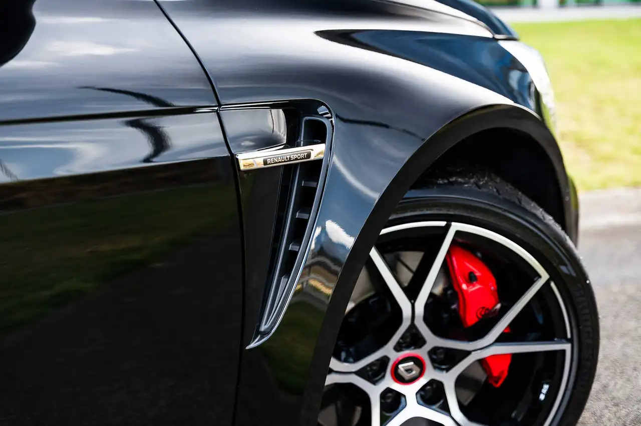 Renault Megane RS / ONLY 5.000 KM / CARBON / PANO ROOF / BELGIAN 8