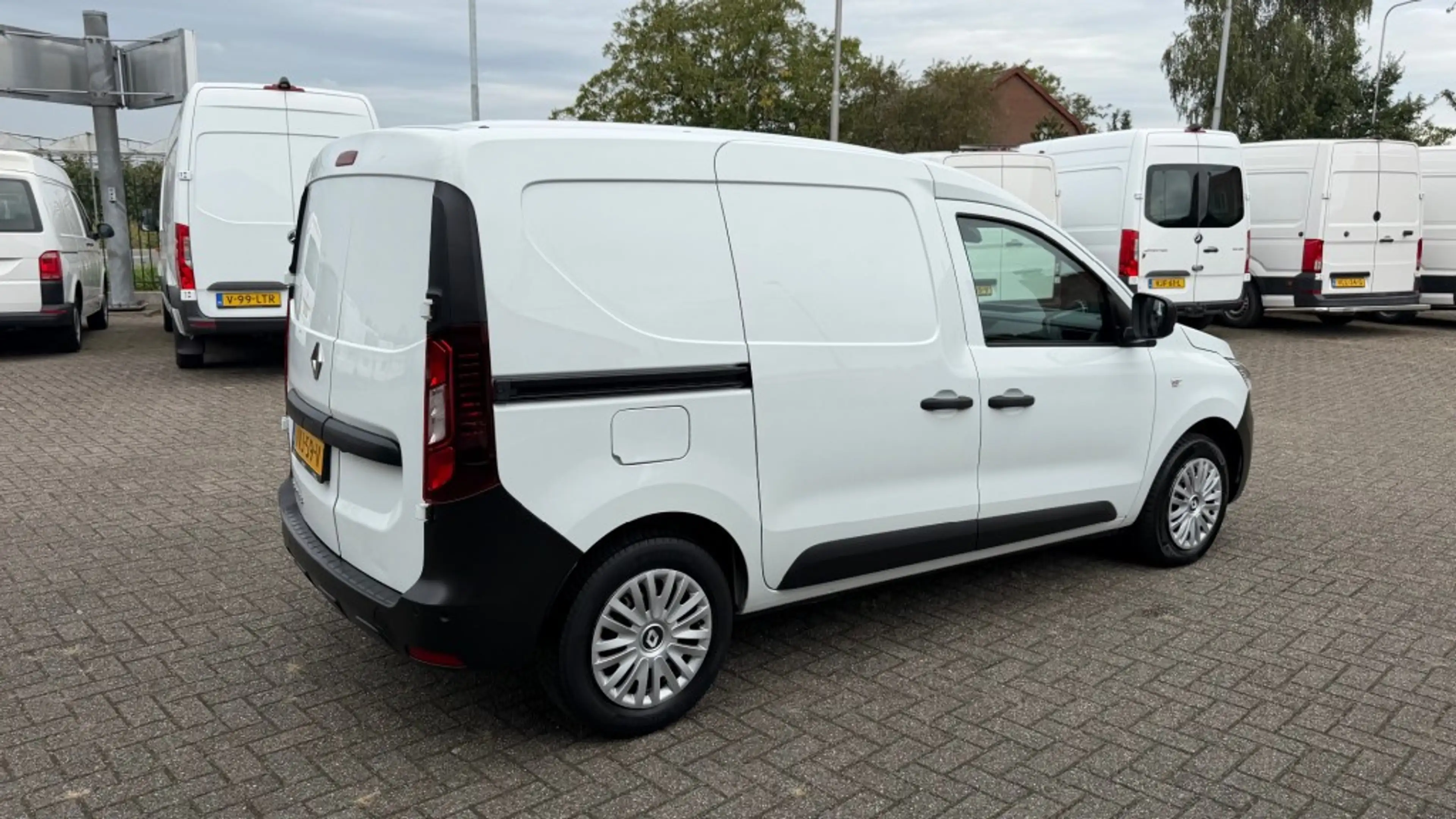 Renault Express 1.5 DCI 55KW 75PK EURO 6 NAVIGATIE/ AIRCO/ CRUISE — photo 9