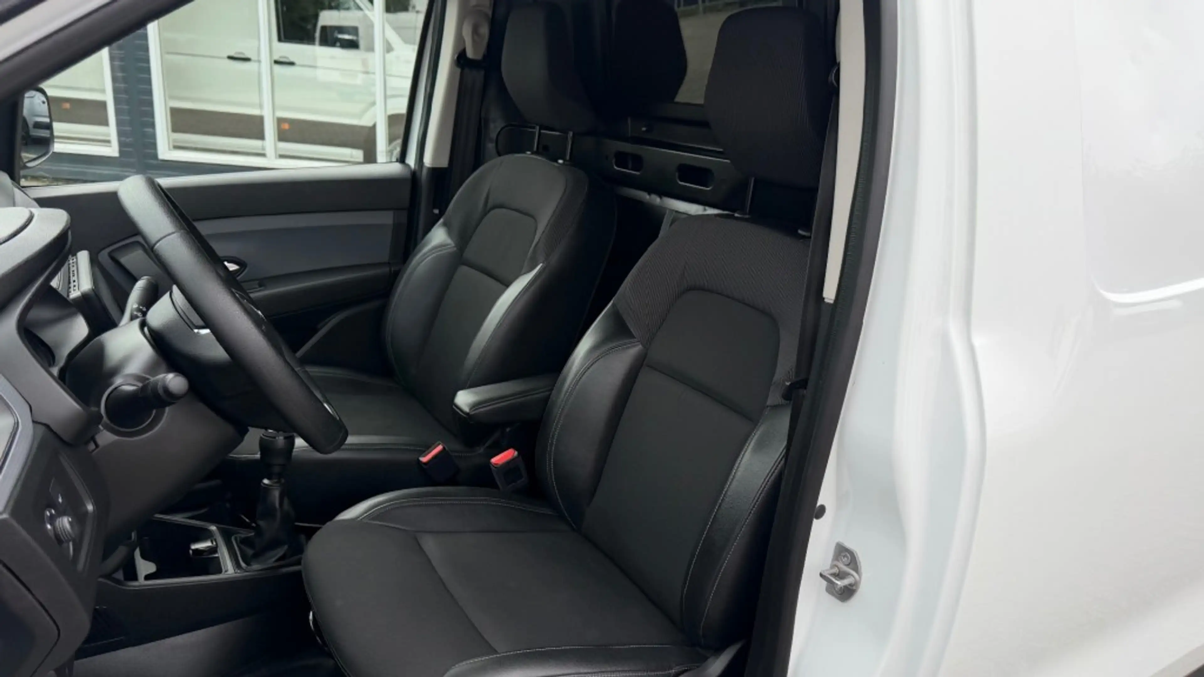 Renault Express 1.5 DCI 55KW 75PK EURO 6 NAVIGATIE/ AIRCO/ CRUISE — photo 17