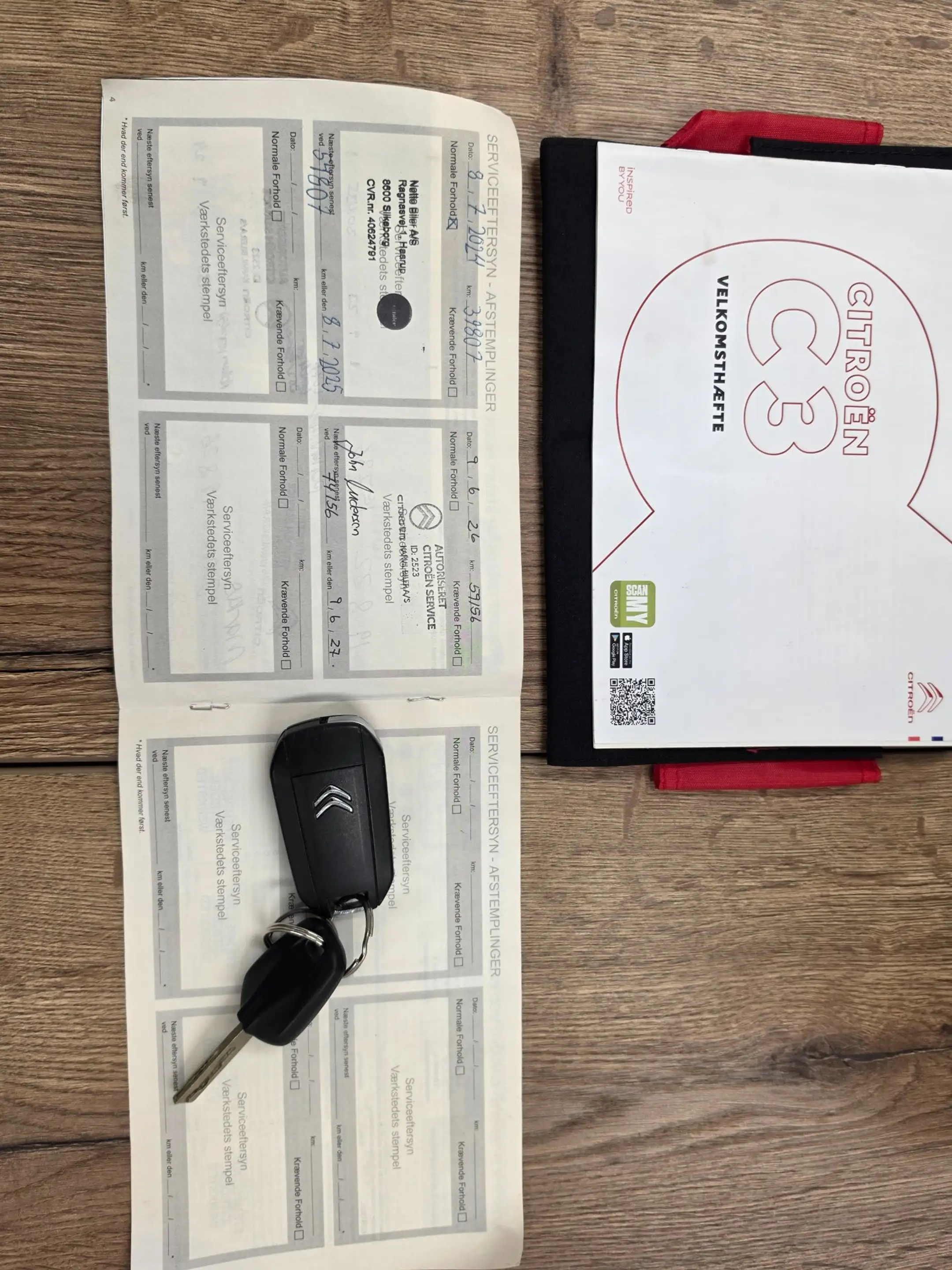 Citroen C3 1.2 PureTech C-Series Carplay, LED — photo 30