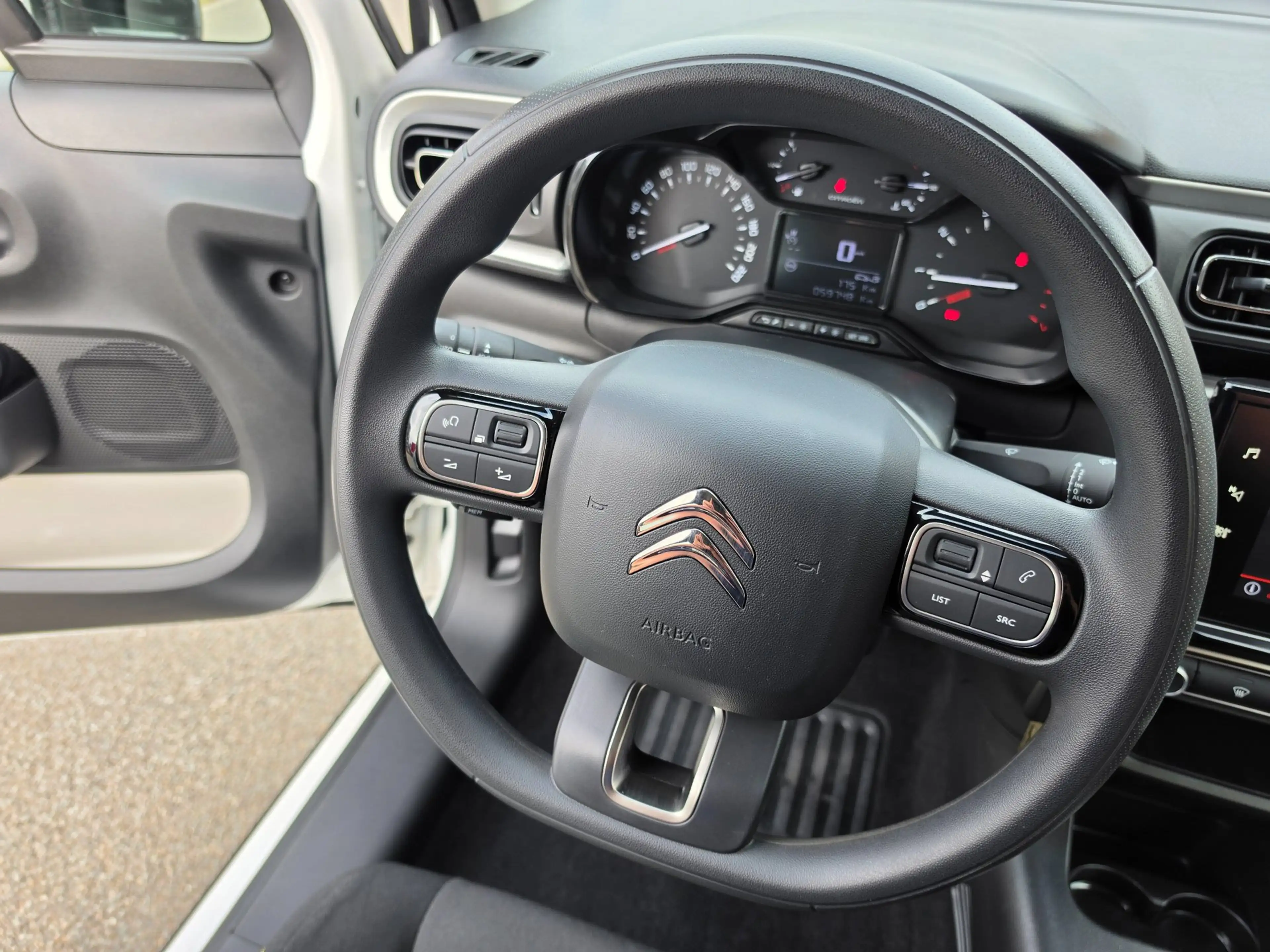 Citroen C3 1.2 PureTech C-Series Carplay, LED — photo 10