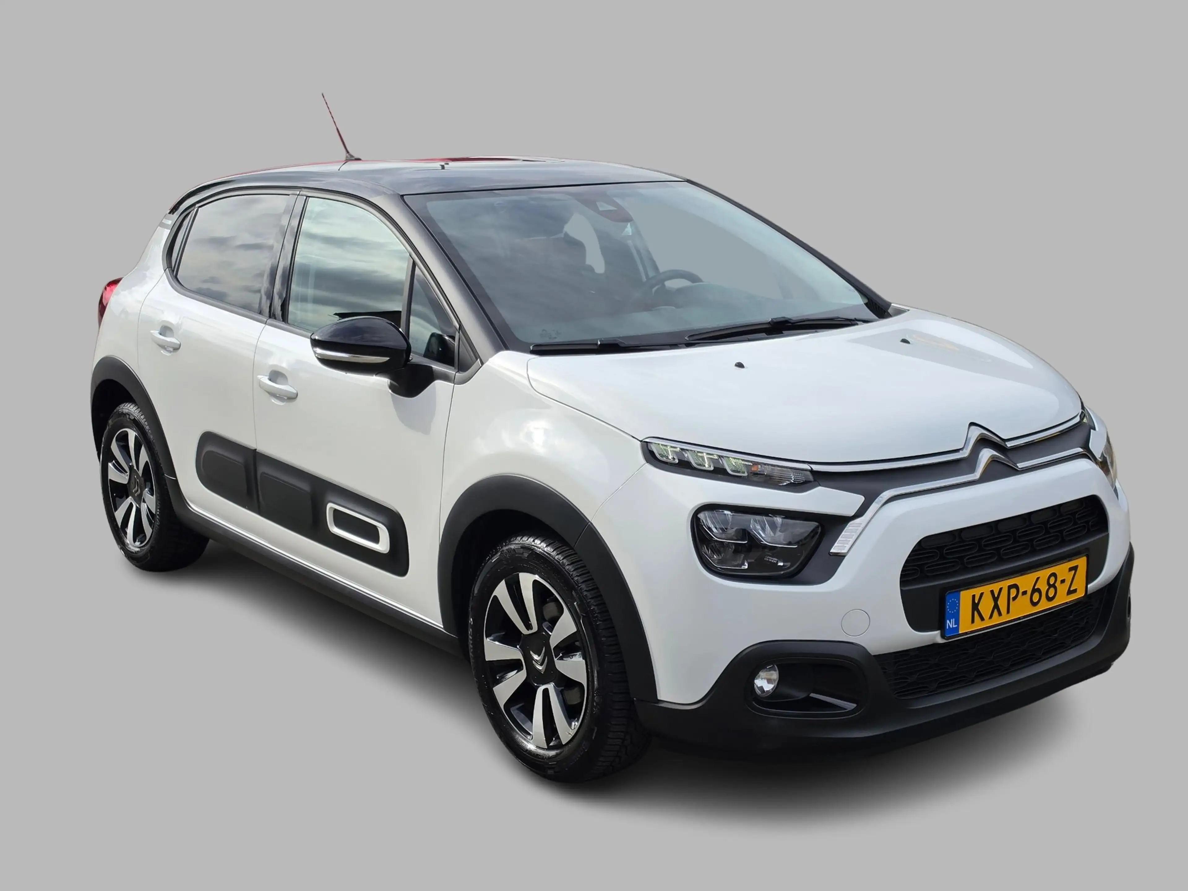 Citroen C3 1.2 PureTech C-Series Carplay, LED — photo 2