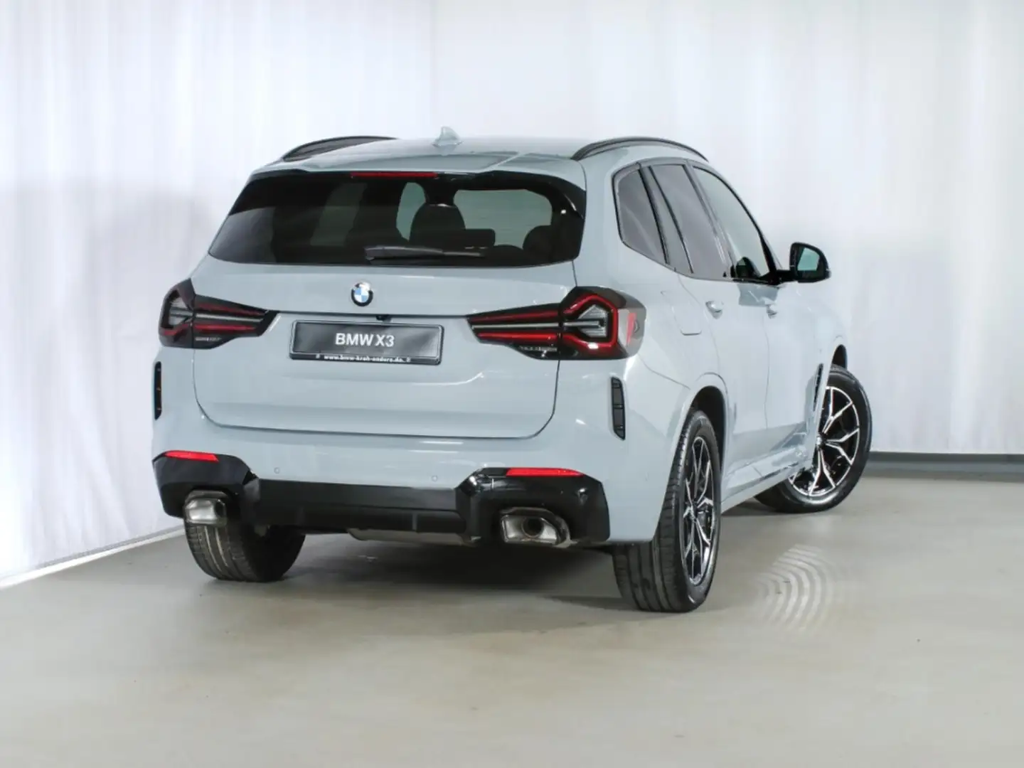 BMW X3 20 d M Sport Soundsystem LED Kurvenlicht Navi digi Grau - 2