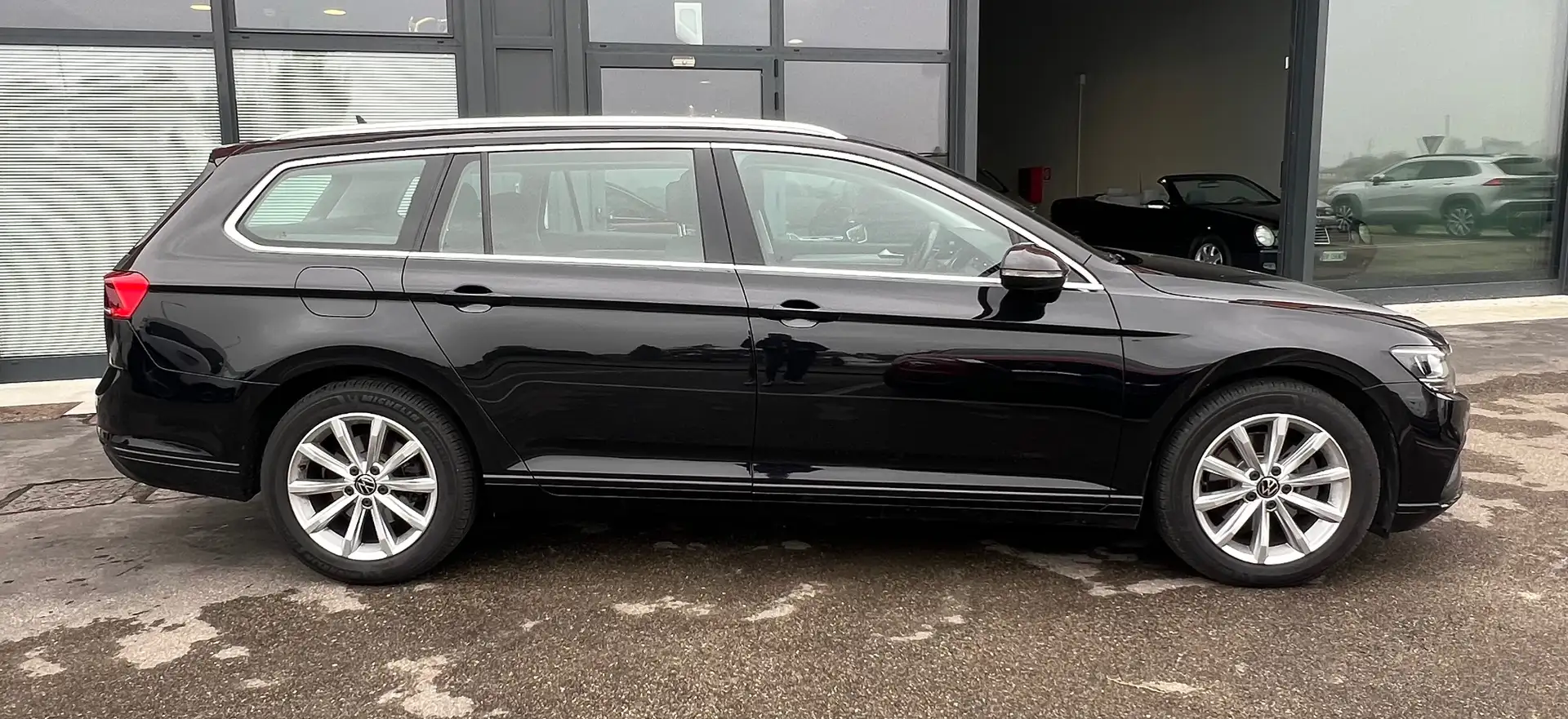 Volkswagen Passat Variant Passat  Variant 2.0 tdi Business 150cv dsg Nero - 2