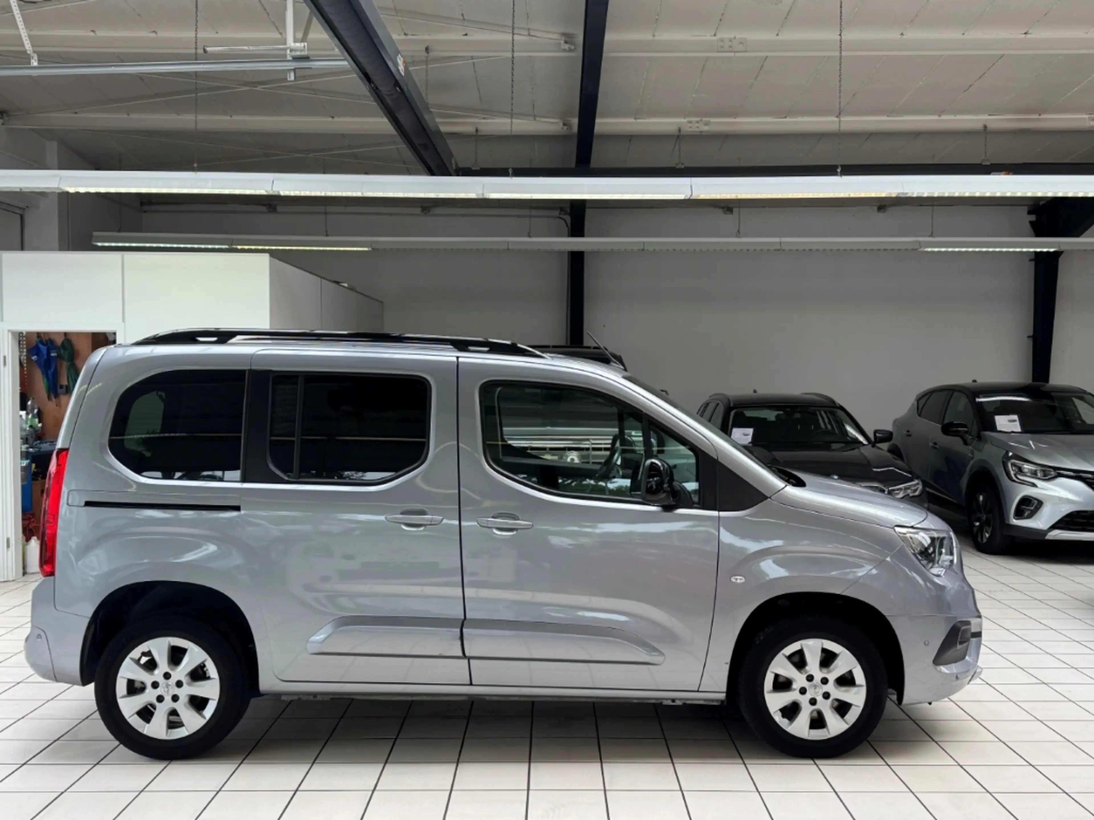 Opel Combo Life E Ultimate*1Hd*Scheck*Netto:9990Euro — photo 3