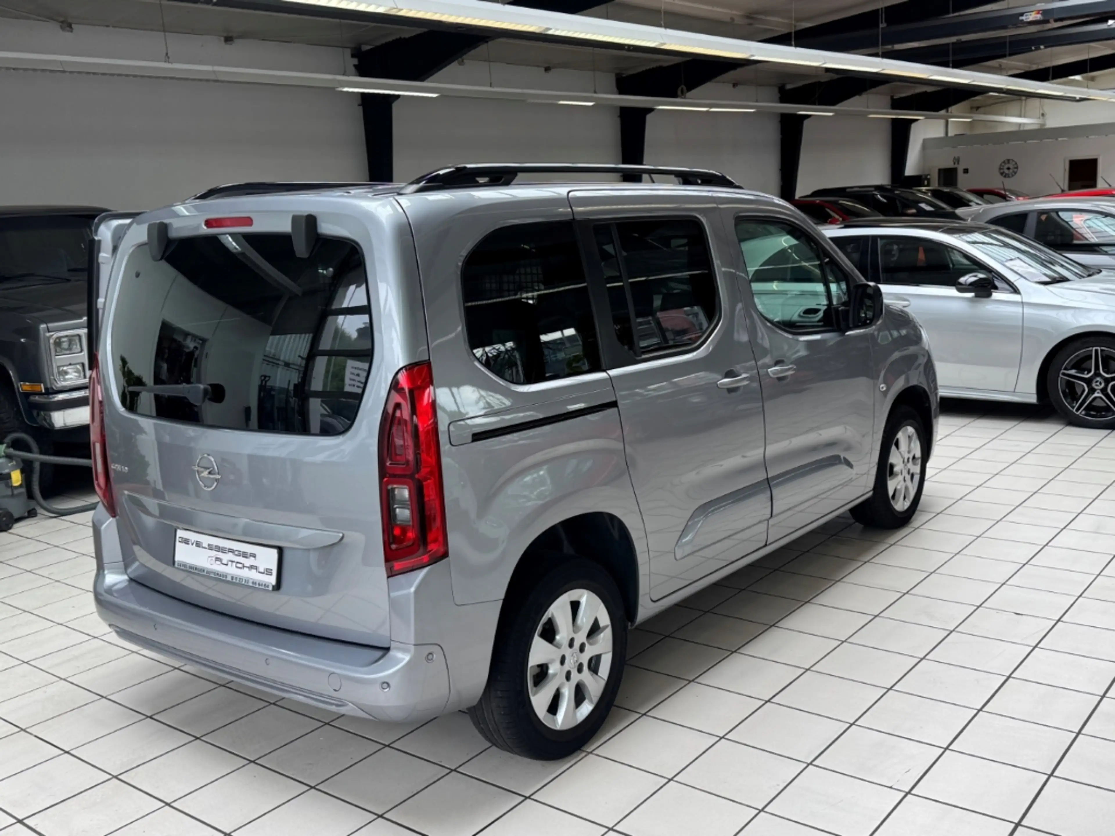 Opel Combo Life E Ultimate*1Hd*Scheck*Netto:9990Euro — photo 8