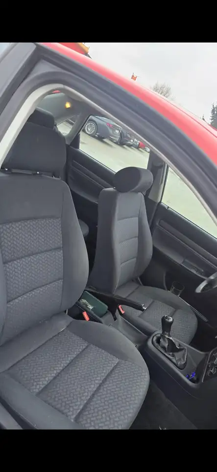 Audi A4 2.4, foto 2