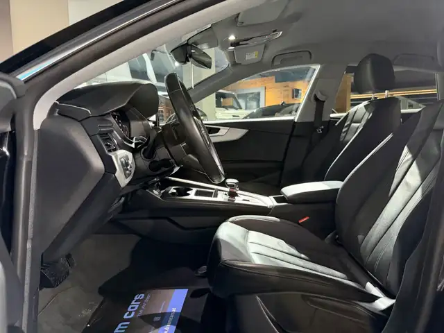 Audi A5 view 24