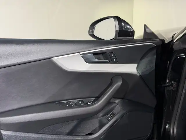 Audi A5 view 23