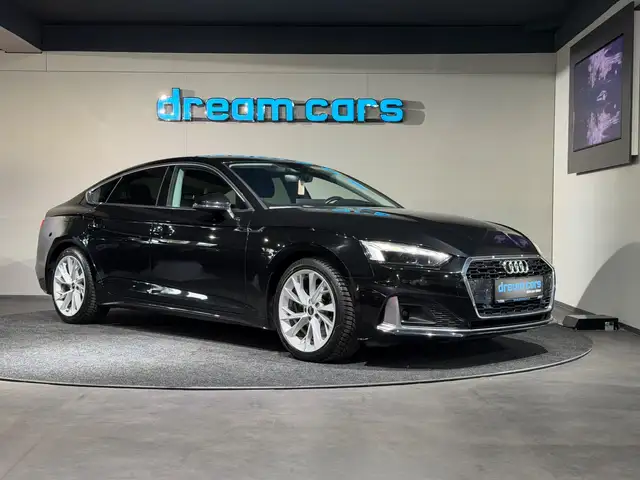 Audi A5 view 4