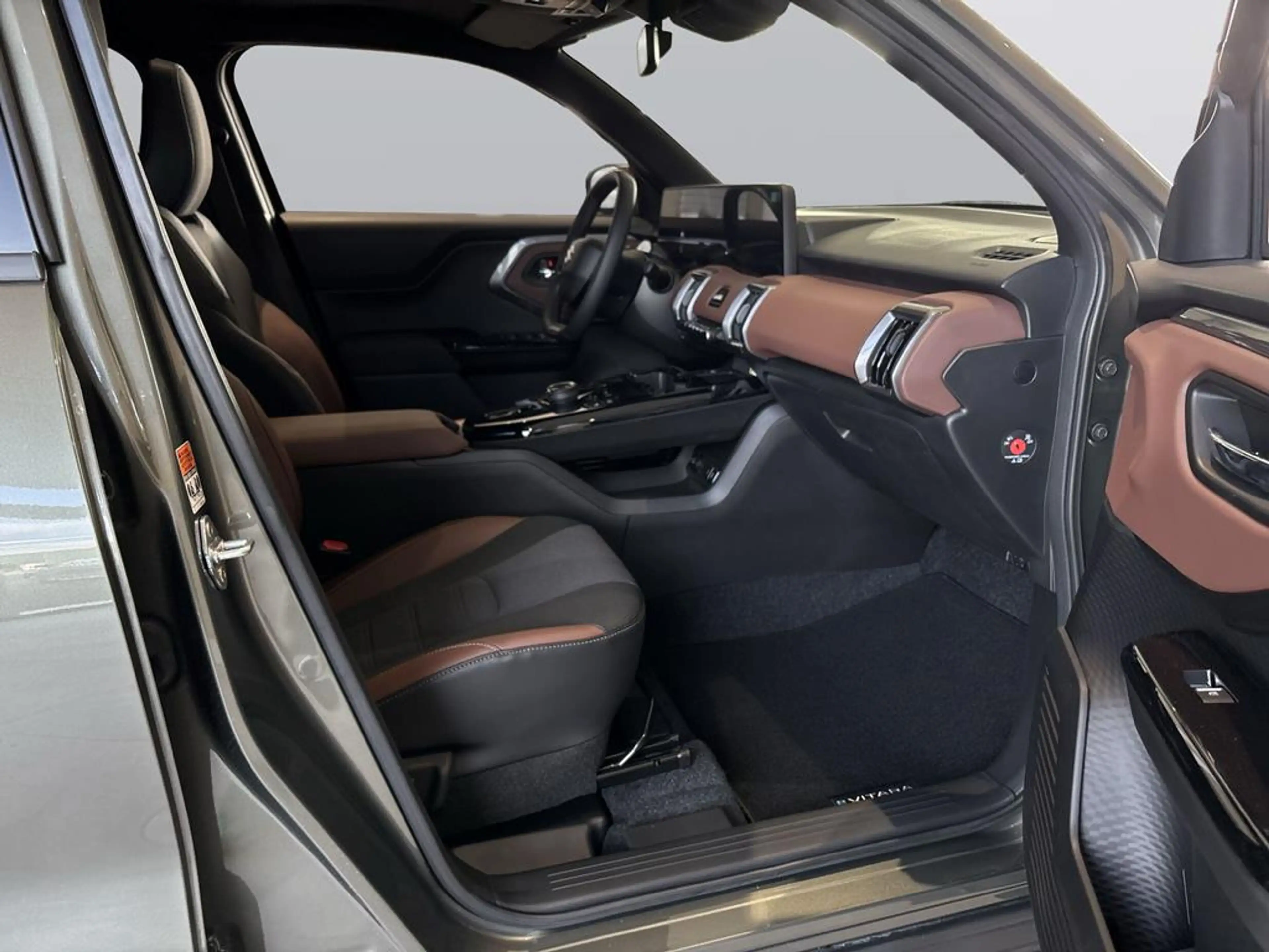 Suzuki Vitara (61kWh) ALLGRIP-e Comfort+ — photo 13