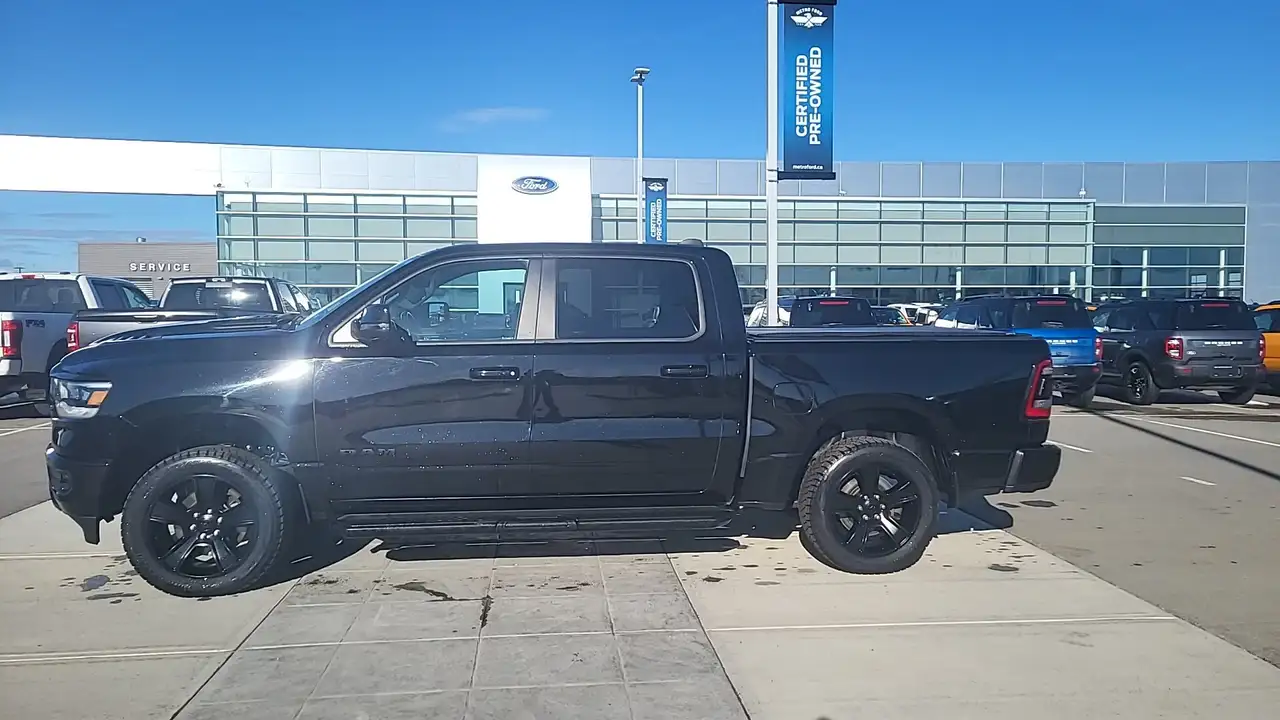 RAM 1500 снимка RAM 1500