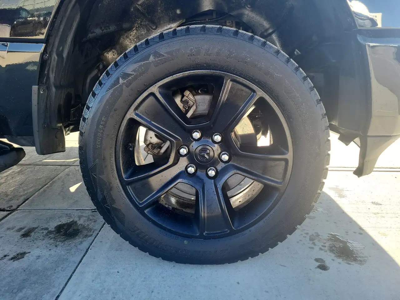 RAM 1500 снимка RAM 1500