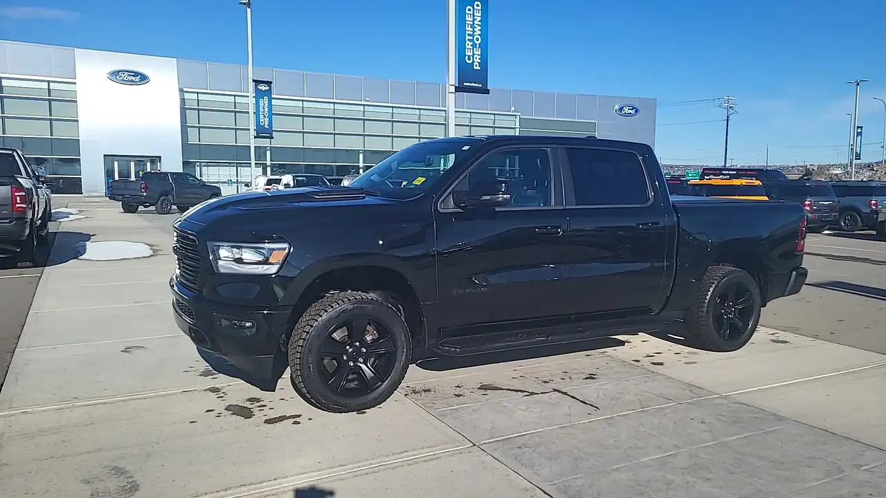 RAM 1500 снимка RAM 1500