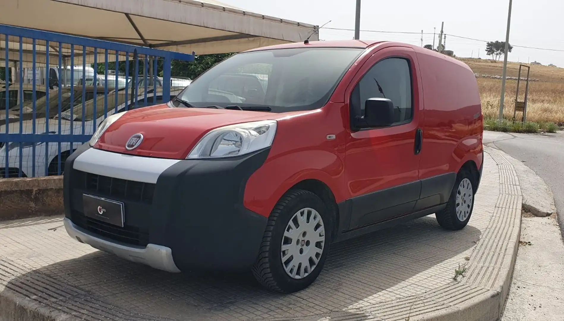 Fiat Fiorino 1.3 MJT 95 CV iva esposta Rouge - 2