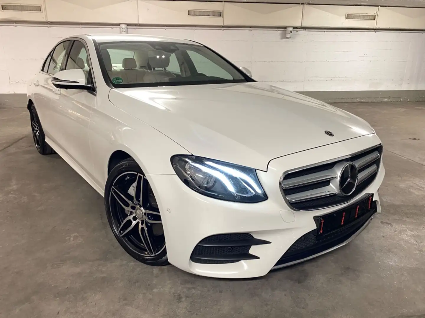 Mercedes-Benz E 220 d *AMG/EXCLUSIVE*Widescreen* Head-up*Leder* Blanco - 1