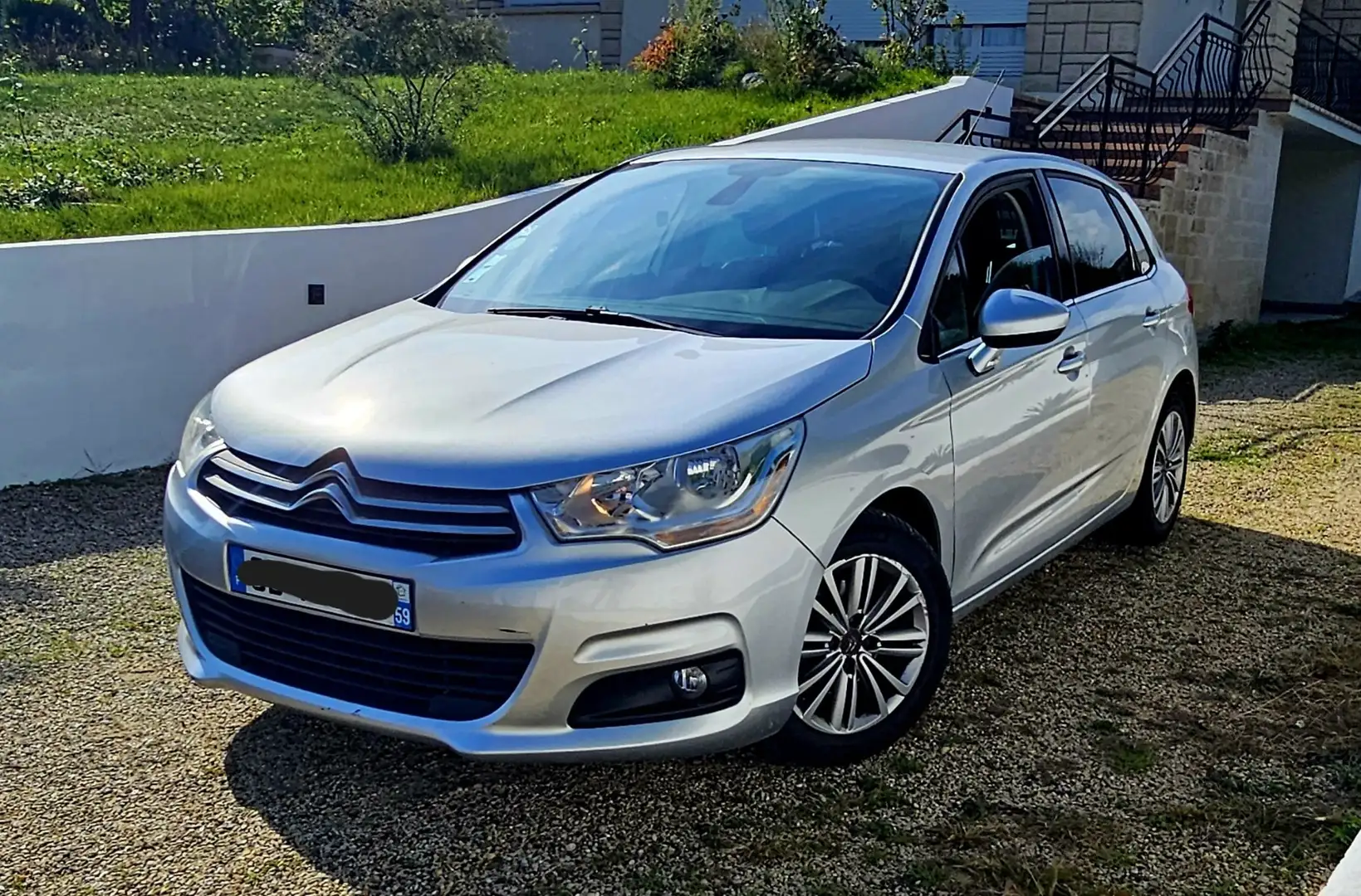 Citroen C4 HDi 110 FAP Millenium - 1