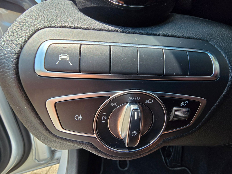 Mercedes-Benz C 300 T/AVANTGARDE/NIGHT PAKET/NAVI/KAMERA — photo 14