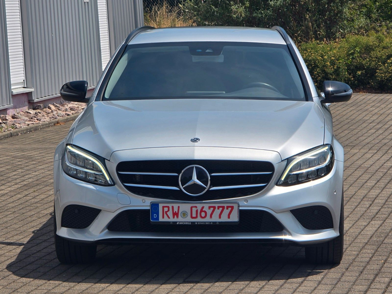 Mercedes-Benz C 300 T/AVANTGARDE/NIGHT PAKET/NAVI/KAMERA — photo 2