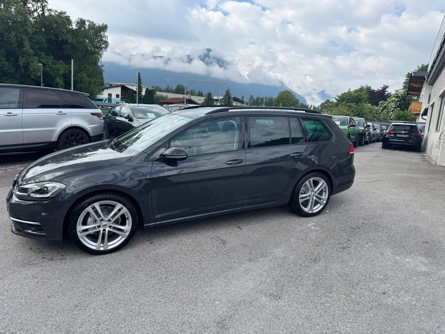 Volkswagen Golf Variant Comfortline 1,6 TDI Grau - 1