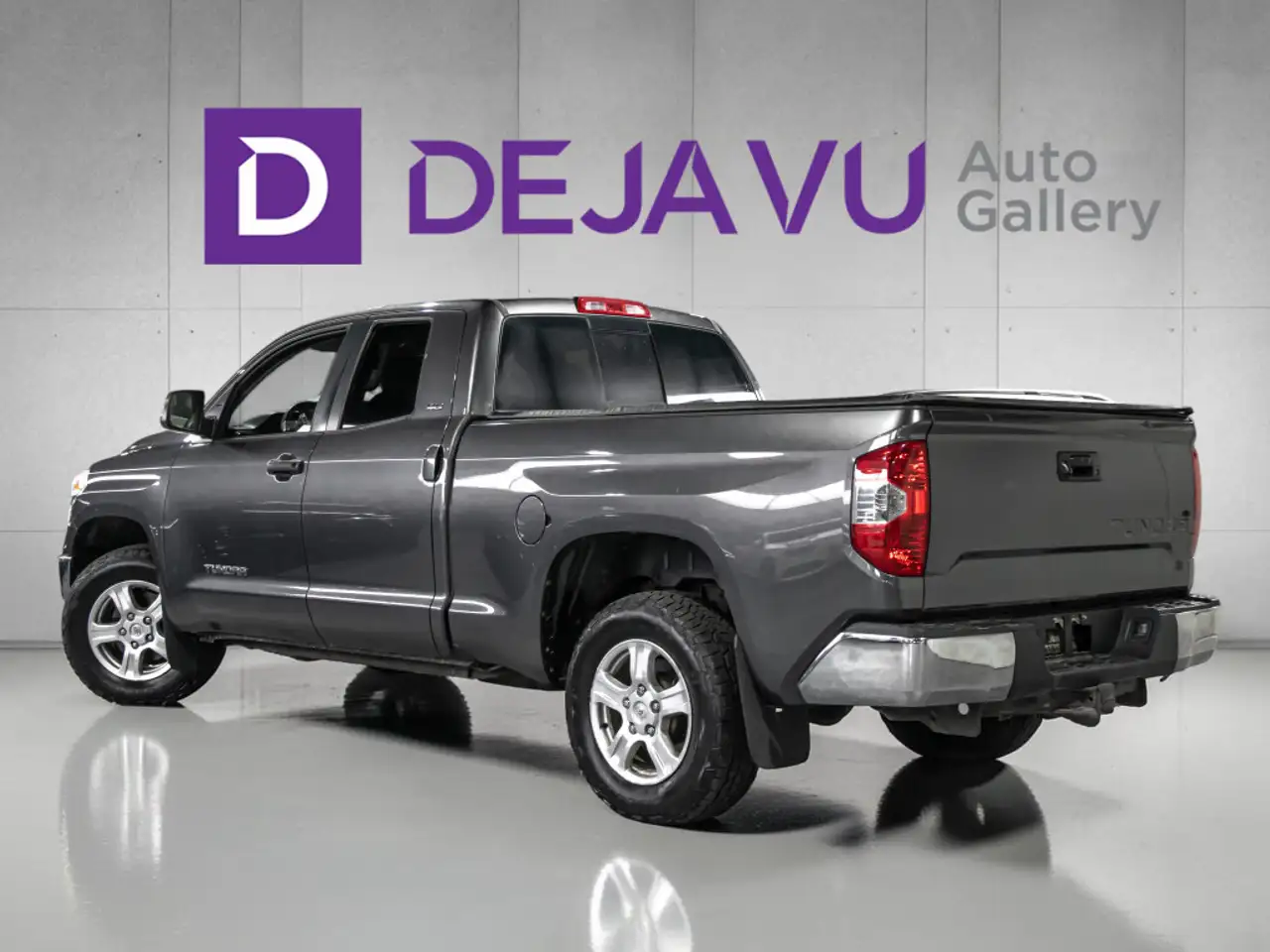 Toyota Tundra снимка Toyota Tundra