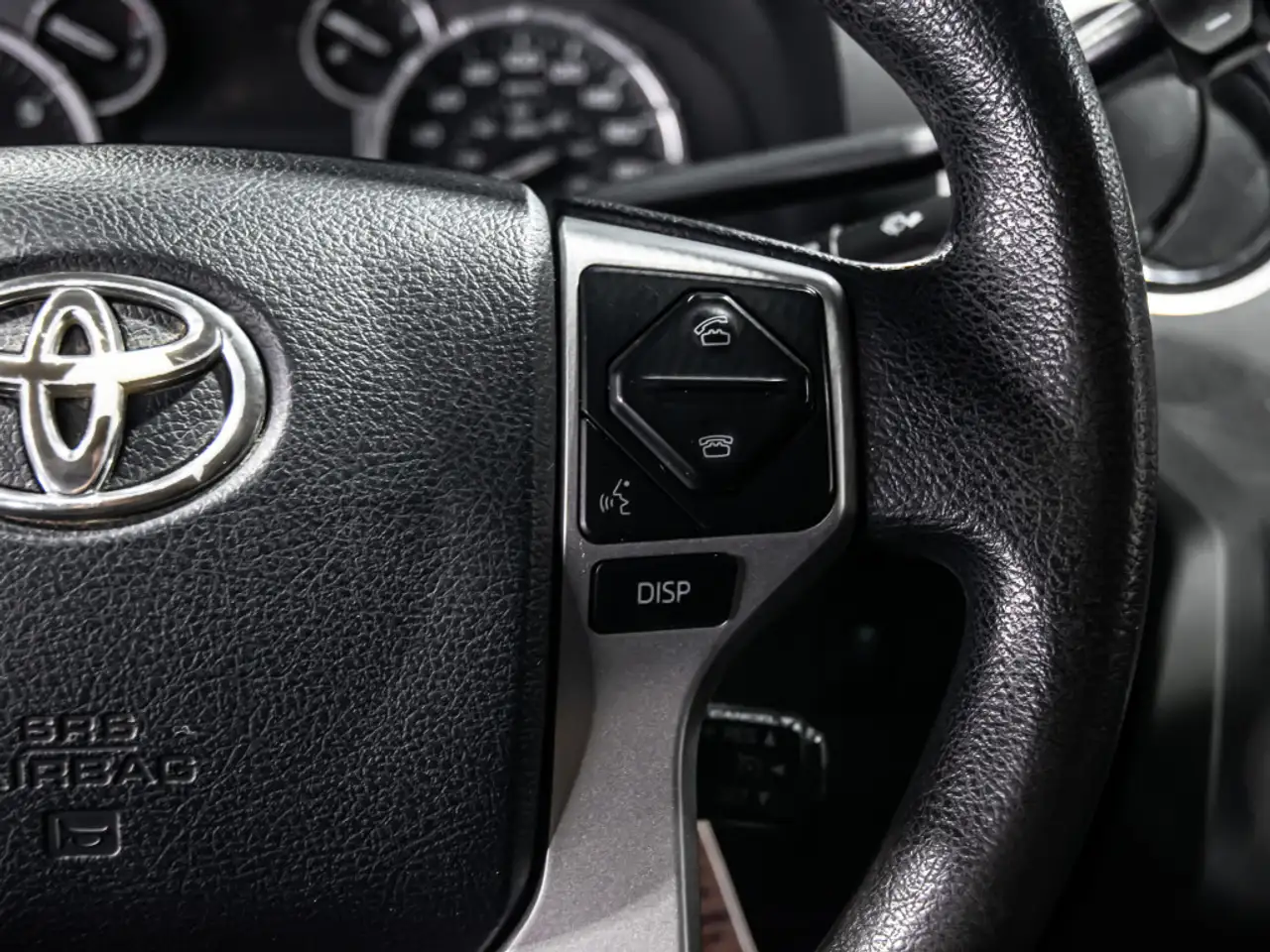 Toyota Tundra снимка Toyota Tundra