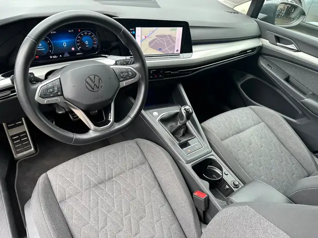 Volkswagen Golf view 9