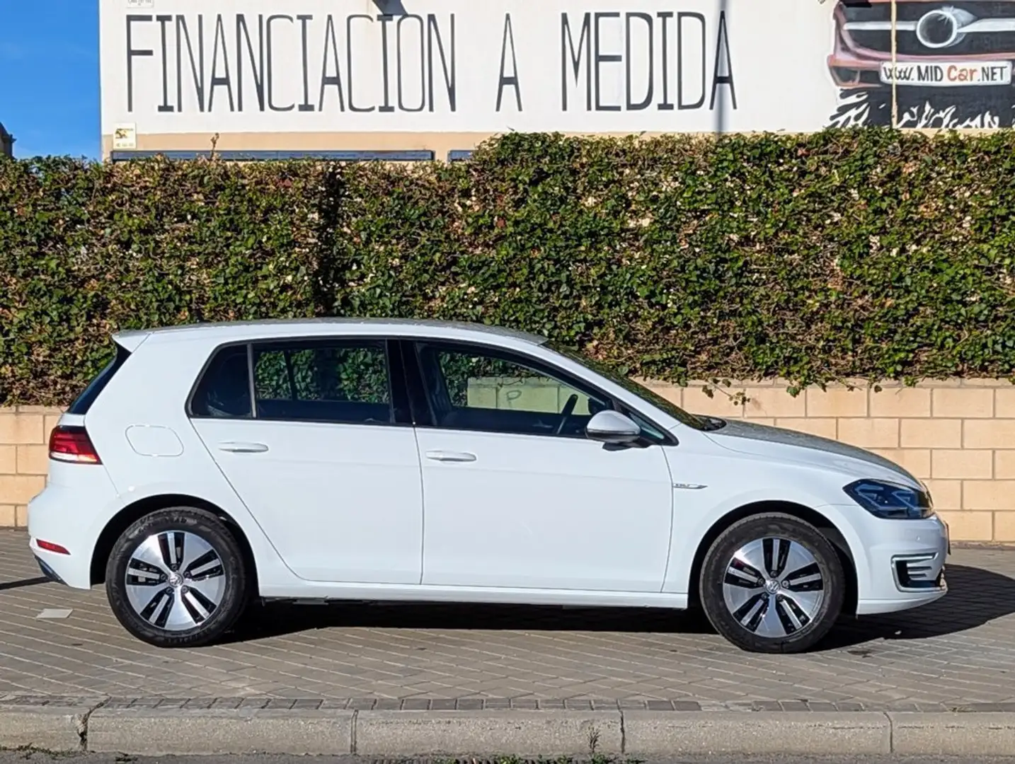 Volkswagen Golf E-   e- ePower 136Cv Etiqueta Medioambiental 0 Emi Blanc - 2
