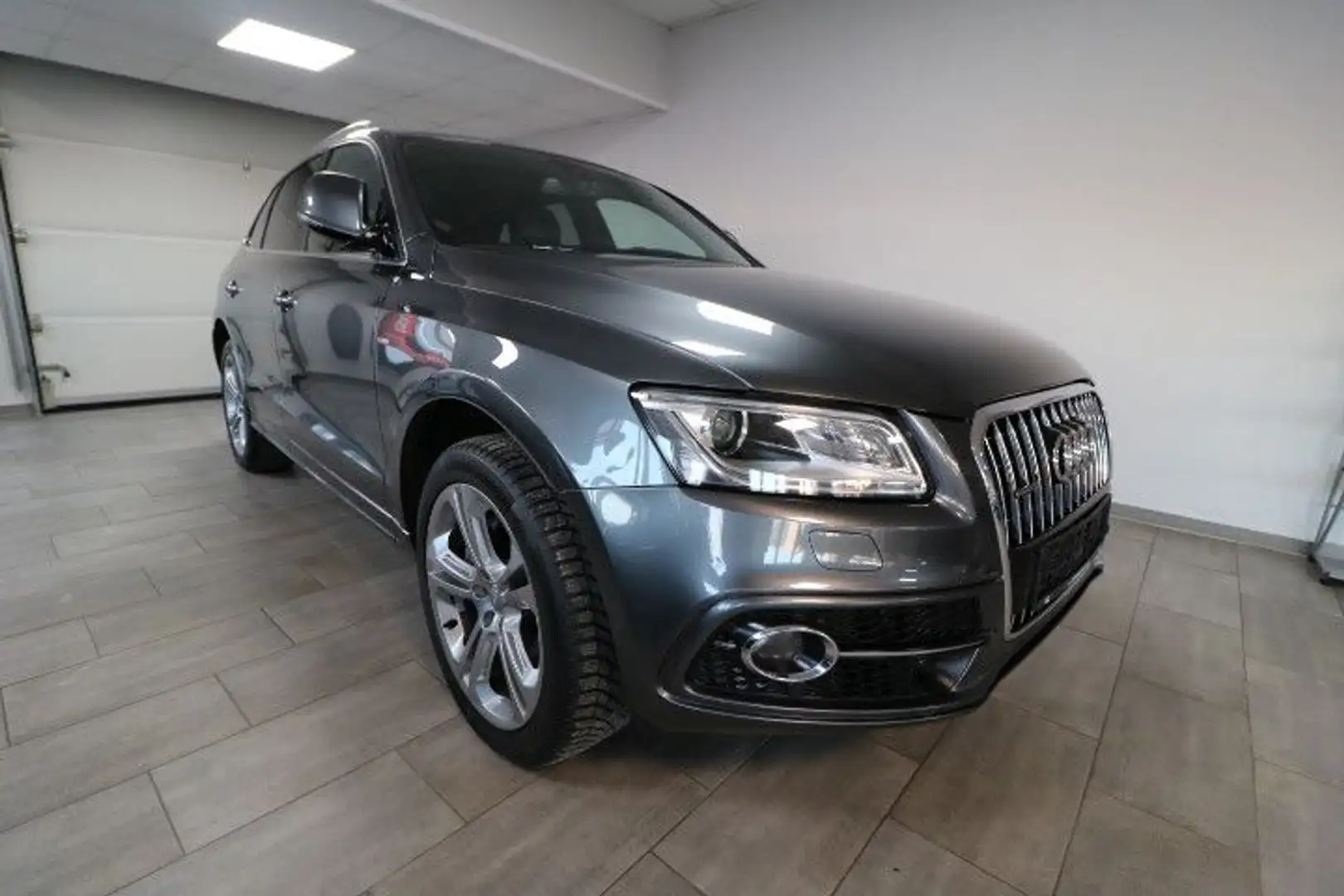 Audi Q5 3.0 TDI  quattro S line B & O Alu 20" Grau - 1