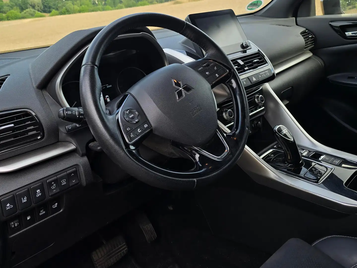 Mitsubishi Eclipse Cross Plug-In Hybrid 4WD "INTRO EDITION" inkl. AHK Maro - 2
