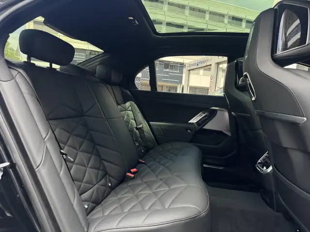 BMW M view 5