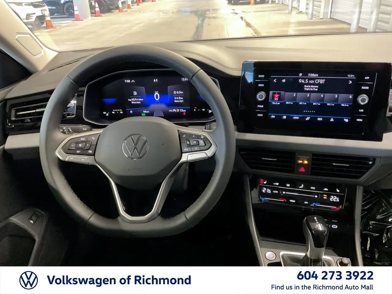 Volkswagen Jetta снимка Volkswagen Jetta