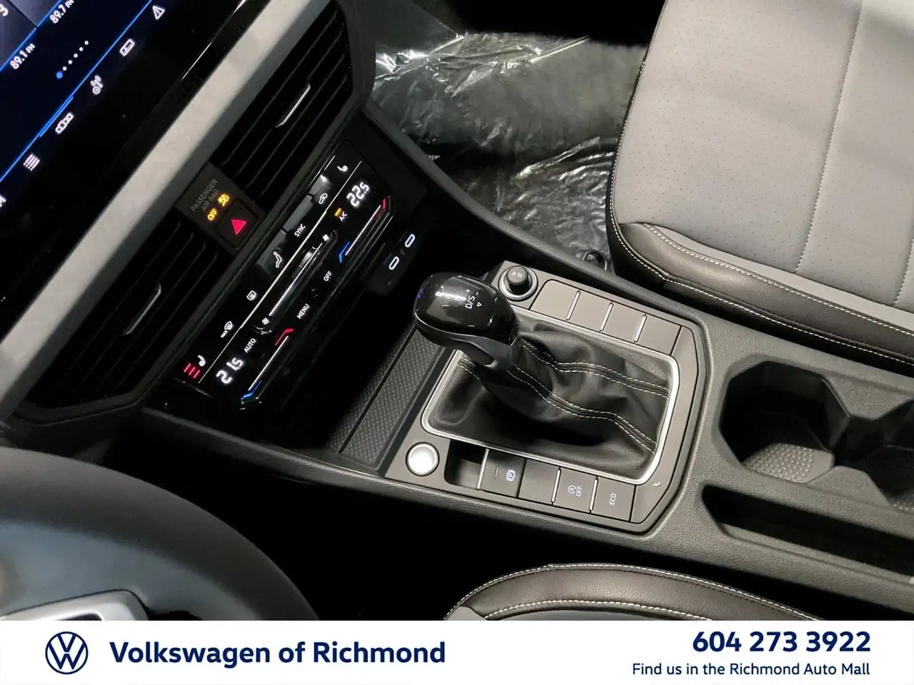 Volkswagen Jetta снимка Volkswagen Jetta