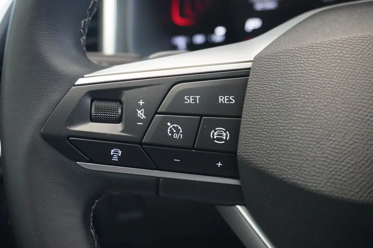 SEAT Ateca Style 1.5 TSI DSG*AHK*ACC*KAMERA*NAVI*18Z* 12
