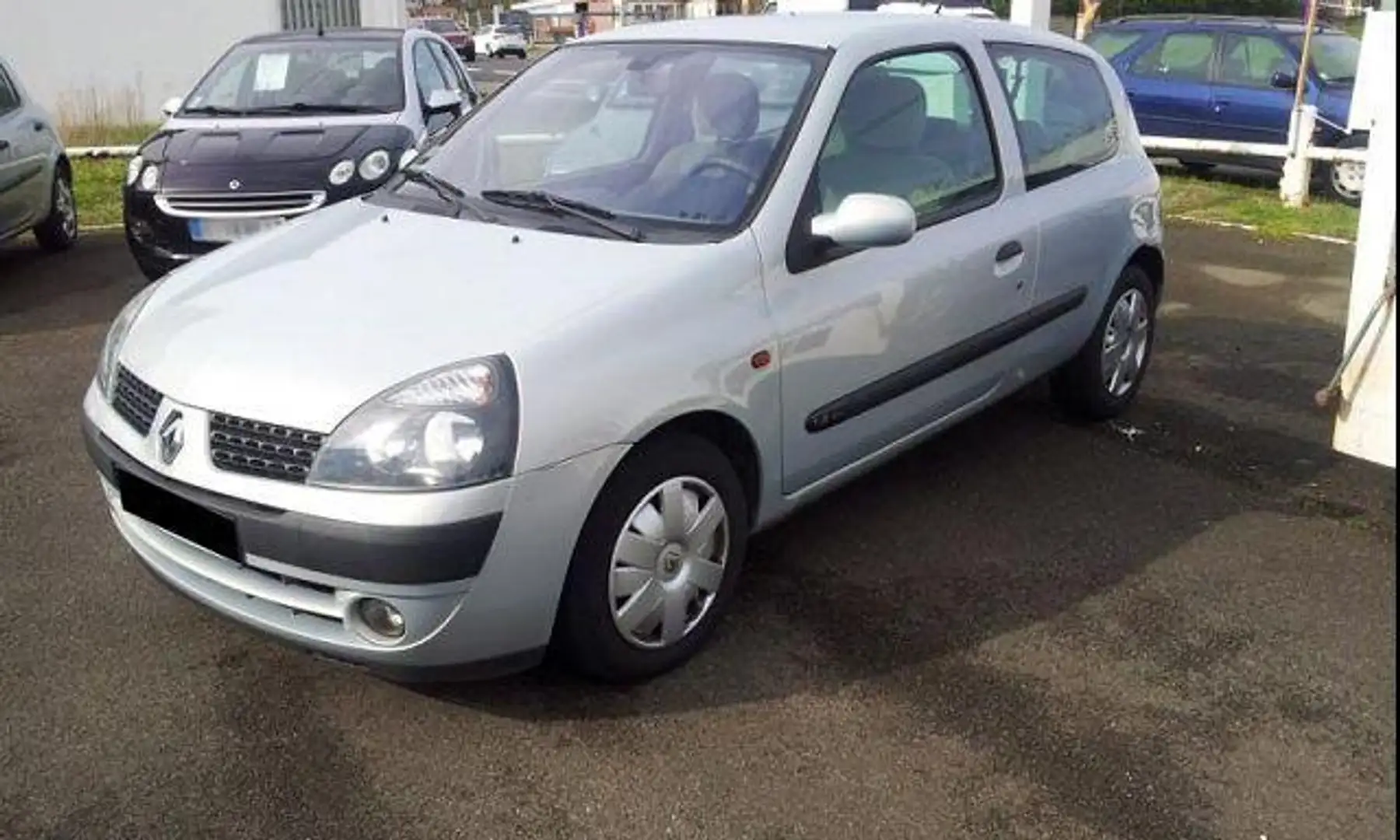 Renault Clio 1.4 16V LUXE PRIVILEGE PROACTIVE A 3P Gris - 1