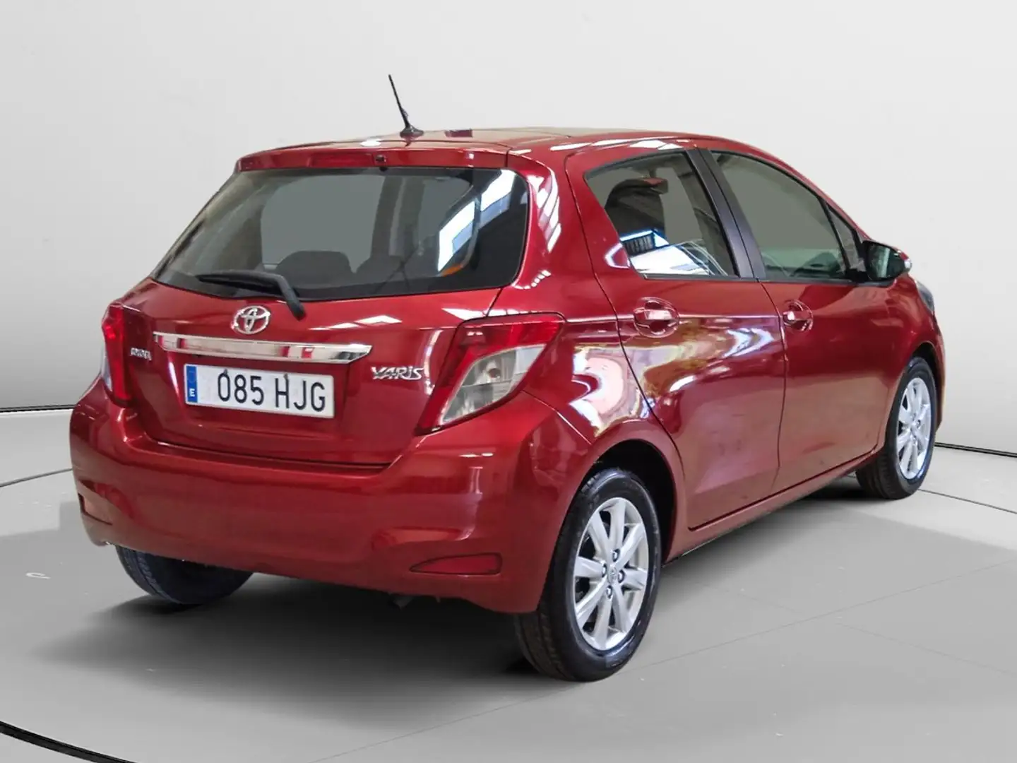 Toyota Yaris Active - 2