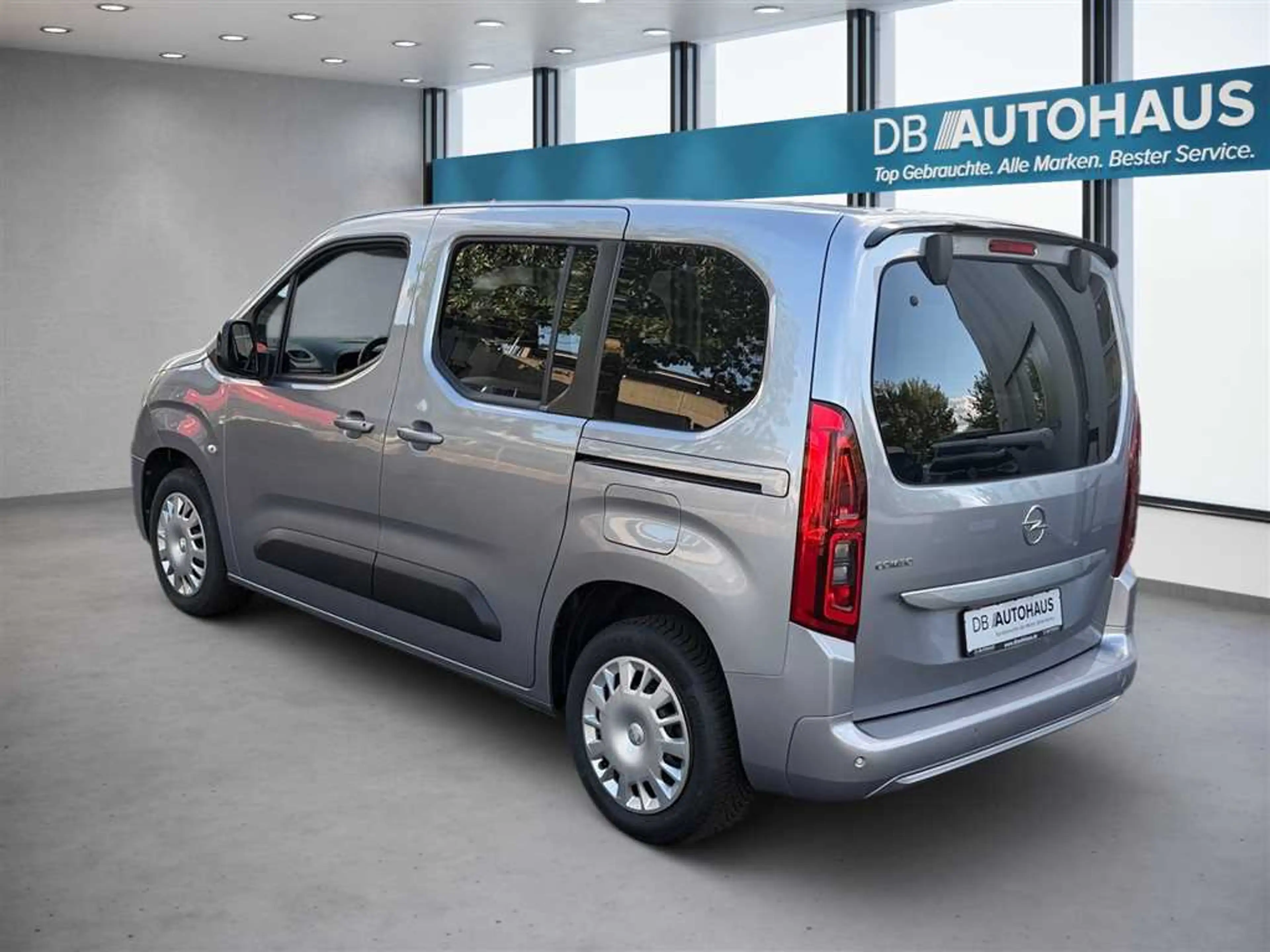 Opel Combo Life Elegance 1.5 Diesel — photo 6