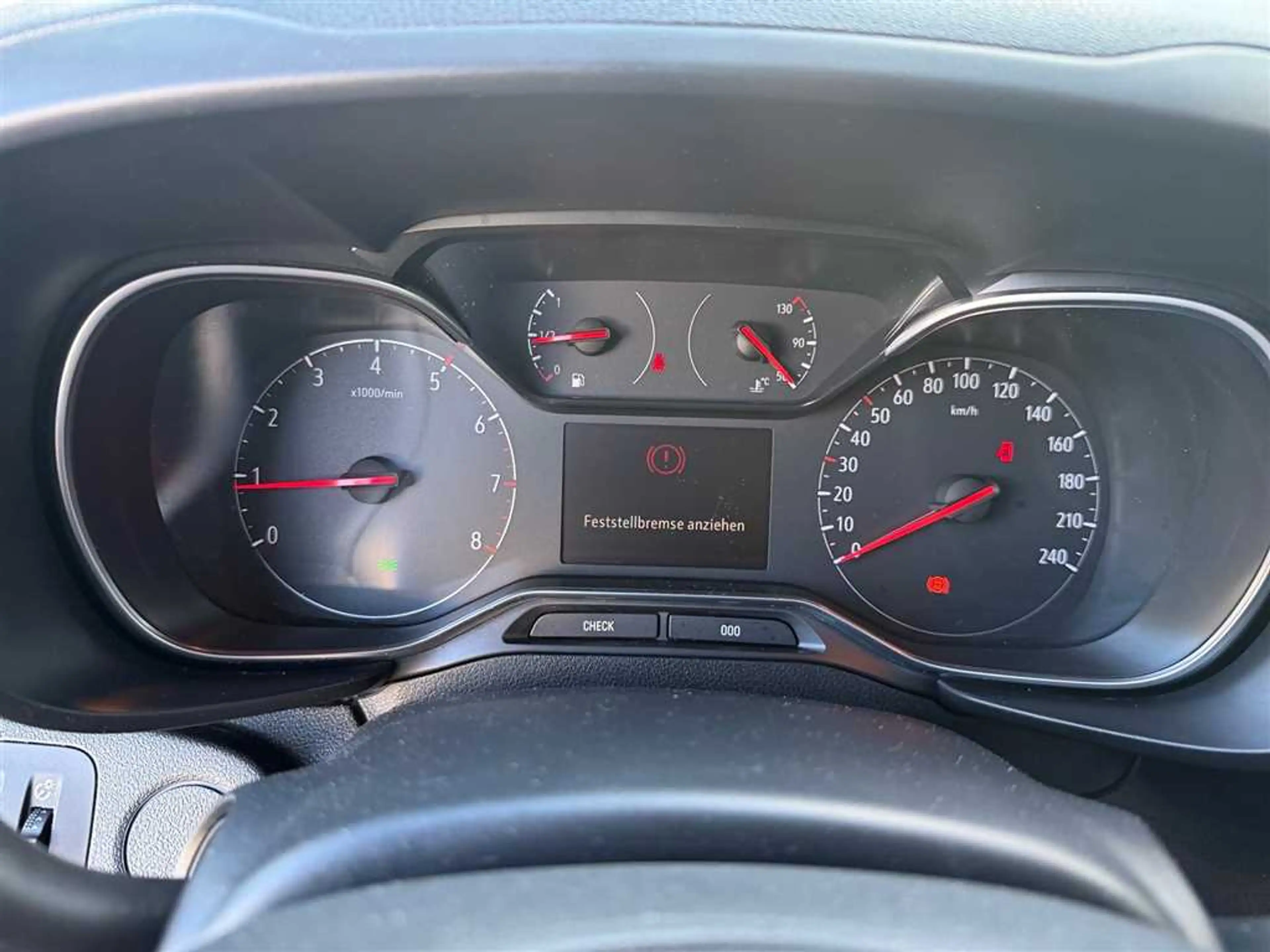 Opel Combo Life Elegance 1.5 Diesel — photo 9